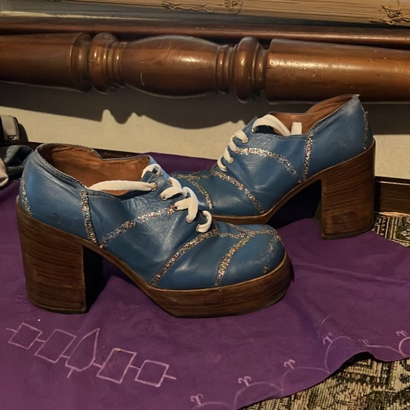 Platforms - Picture 5 of 5